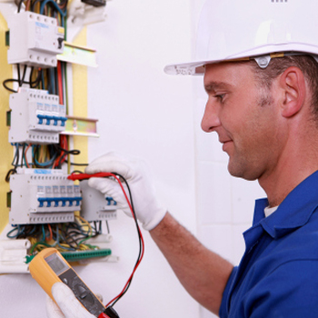 Tecnicos electricista en VALLADOLID para la reparacion de Averias electricas